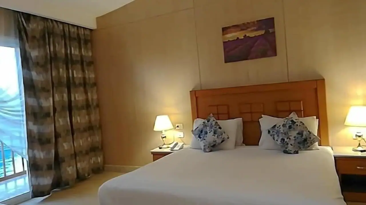 الفندق فلو سبكتروم ريزورت سهل حشيش - سهل حشيش